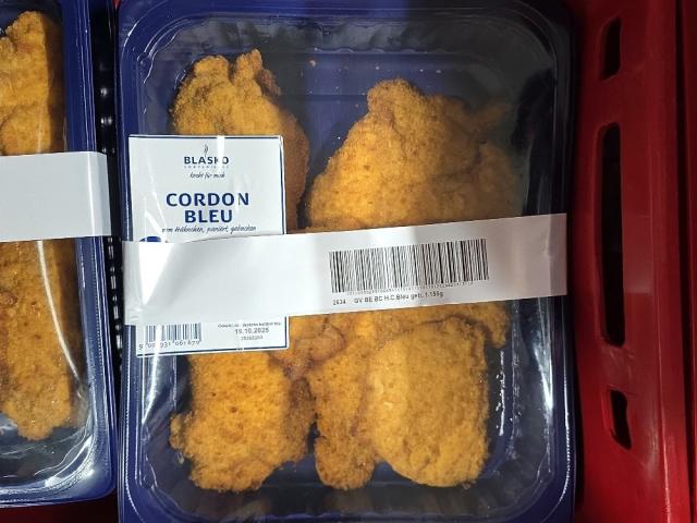 Hochgeladen von: smilybane