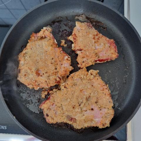 Kasselerkotelett, paniert gebraten von Nini53 | Hochgeladen von: Nini53 Kasselerkotelett, paniert gebraten von Nini53 | Hochgeladen von: Nini53