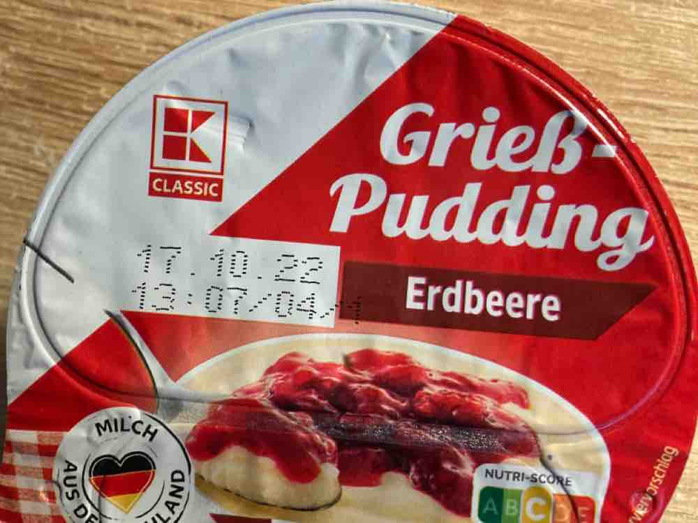 Grießpudding, mit Erdbeersoße von schaffner66 | Hochgeladen von: schaffner66