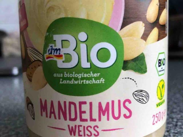 Mandelmus (weiß) by Valo | Uploaded by: Valo