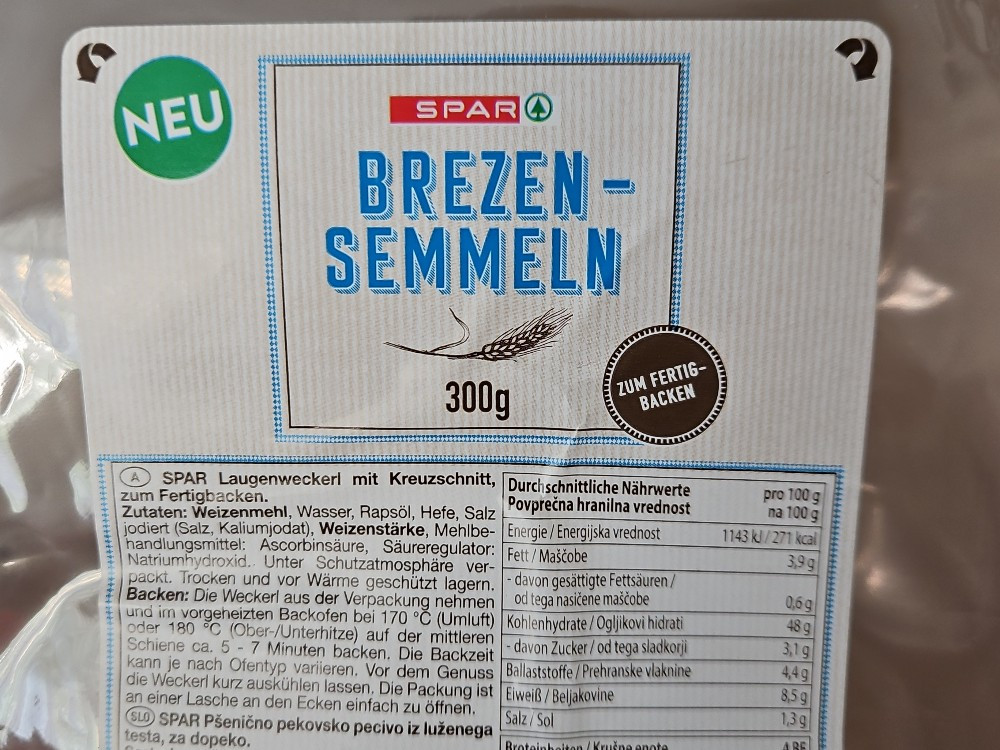 Hochgeladen von: SlimFit85 Hochgeladen von: SlimFit85
