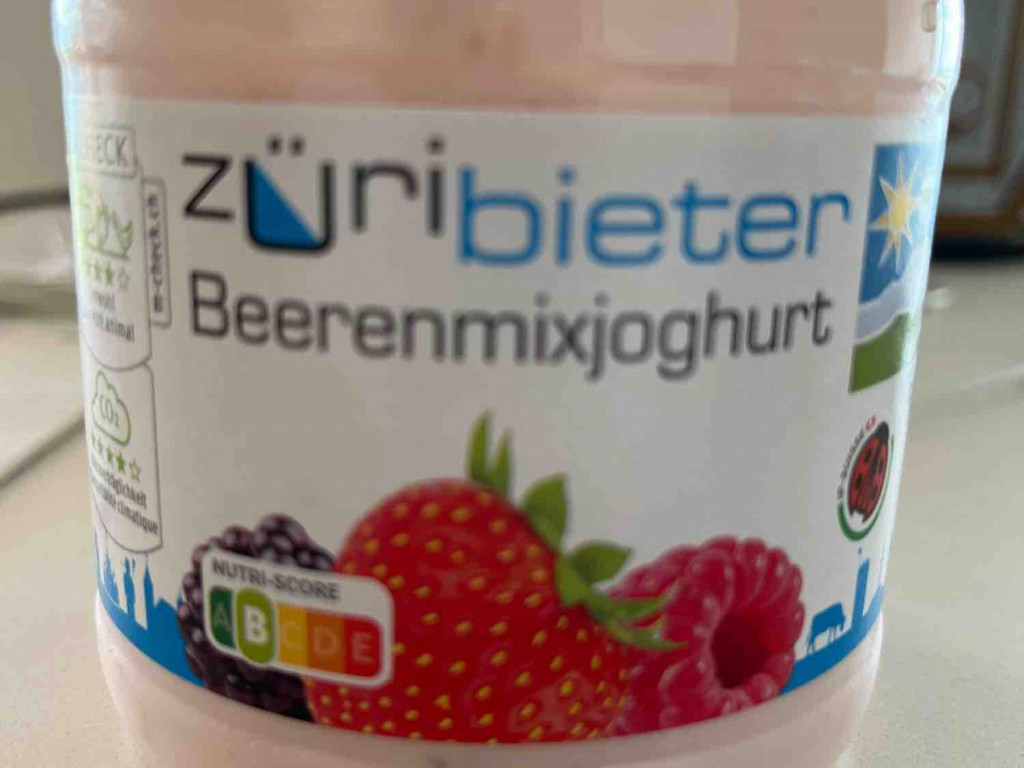 Züribieter Beerenmixjoghurt von Lili | Hochgeladen von: Lili