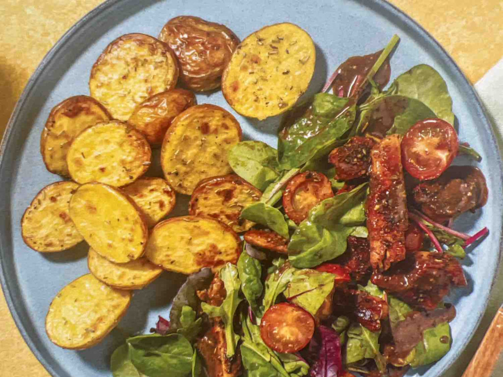 Zitronige vegane Filetstücke in Tomatensalat von mareikebuesing | Hochgeladen von: mareikebuesing