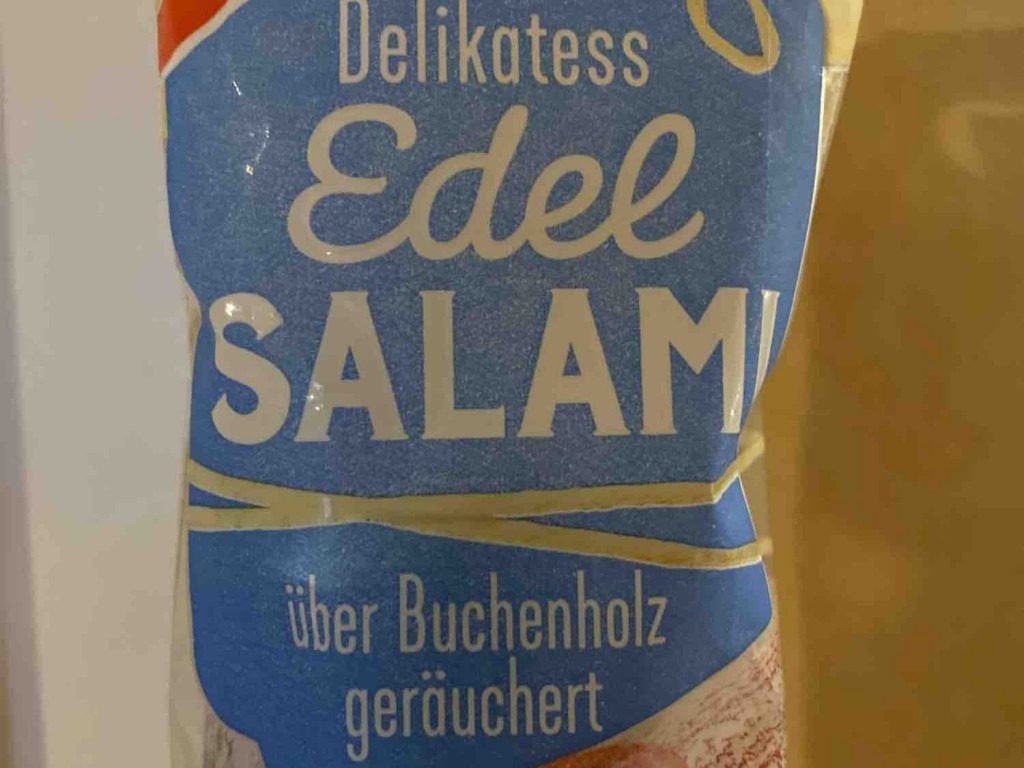 Delikatess Edel Salami, Über Buchenholz geräuchert von EyLu | Hochgeladen von: EyLu