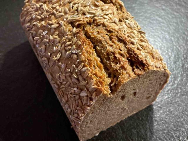 Hattersheimer Kerniges (Roggenmischbrot) von LarsAbels | Hochgeladen von: LarsAbels