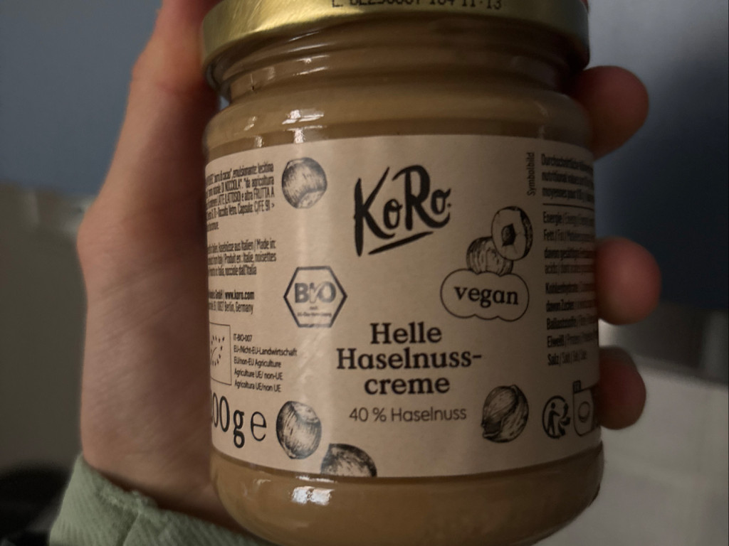 Hochgeladen von: cestmoijola