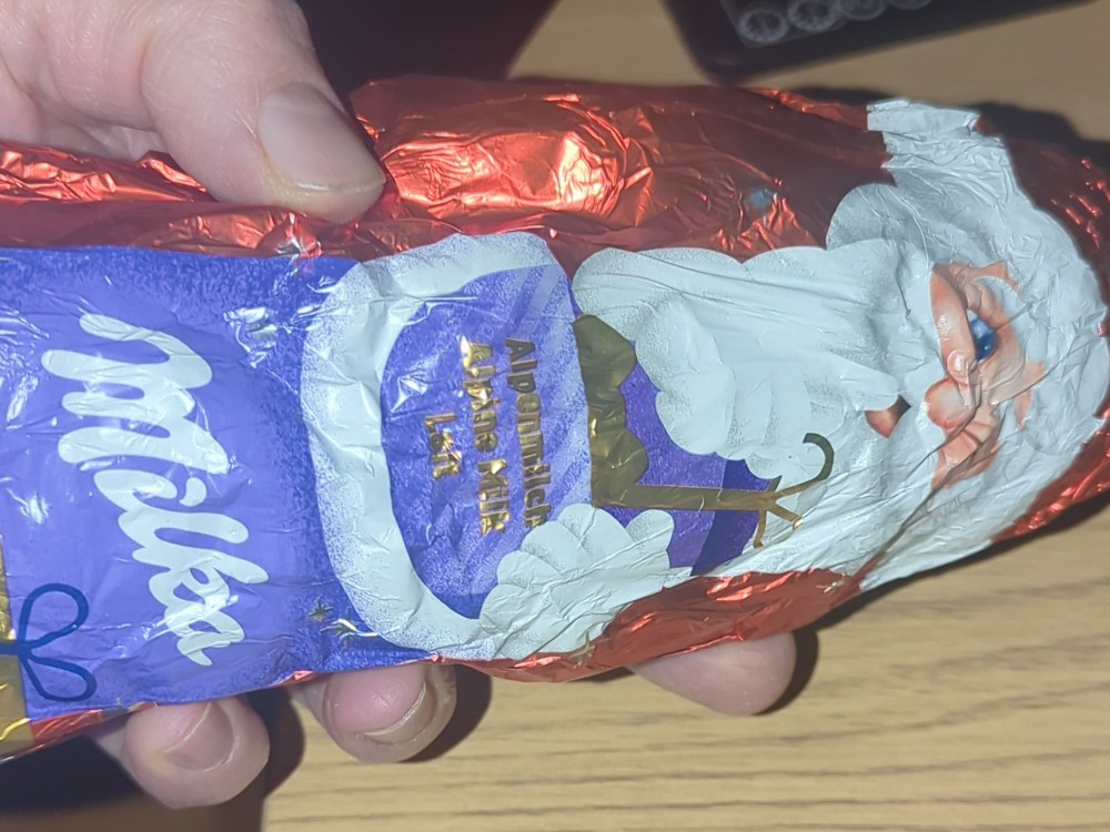 Hochgeladen von: JayJay24