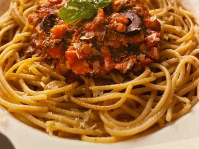 Spaghetti mit veganer Linsen-Bolognese von SofieE | Hochgeladen von: SofieE
