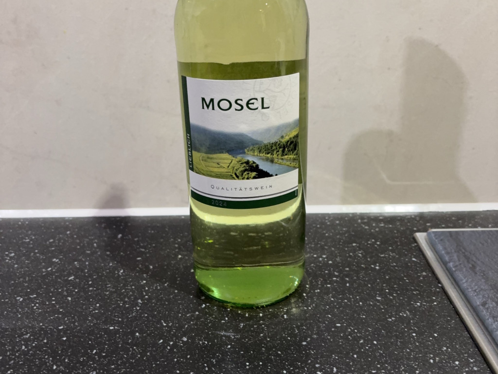 Hochgeladen von: Lis2411